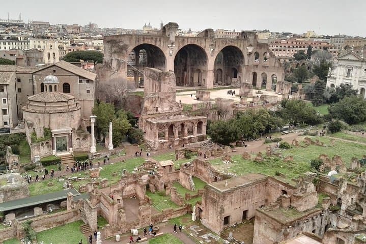 Combo: Colosseum, Vatican Museums and Sistine Chapel Guided Tour