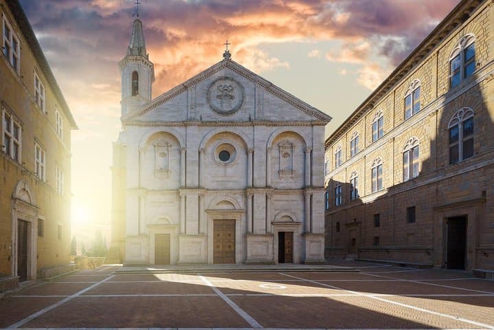 Private Montalcino and Pienza Tour from Siena