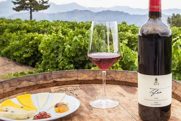 Food and wine at Etna winery