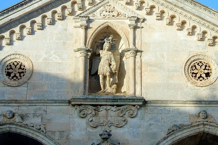 MONTE SANT' ANGELO private tour: amazing St. Michael Sanctuary