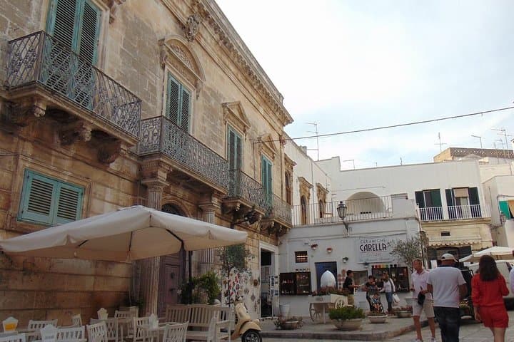 Via Cattedrale in Ostuni