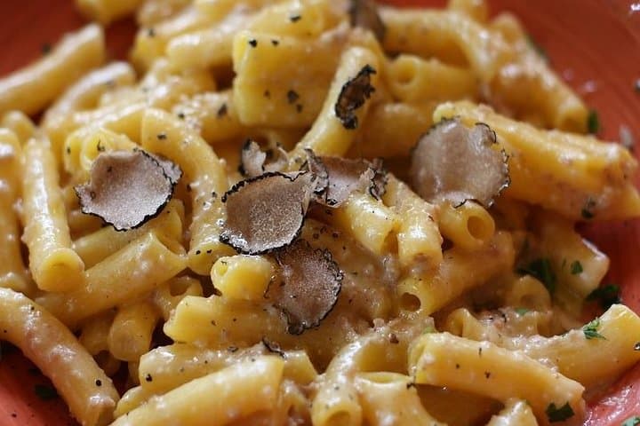 Private Truffle Hunting in Chianti from Florence