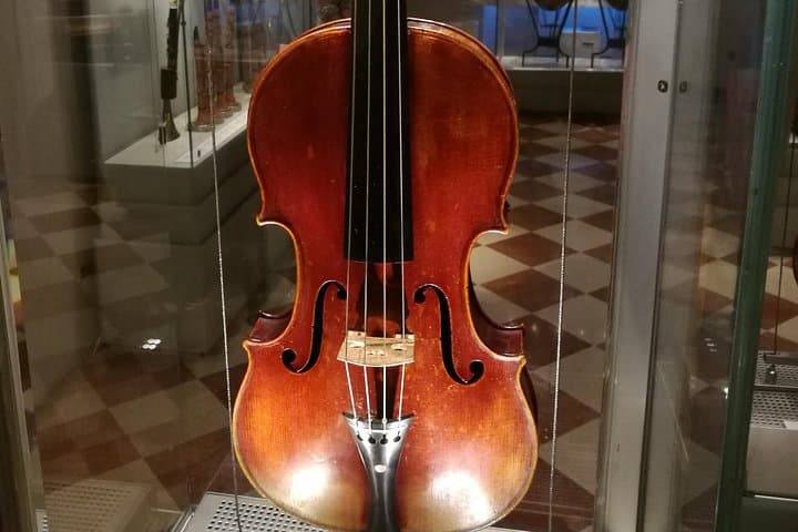 Stradivari