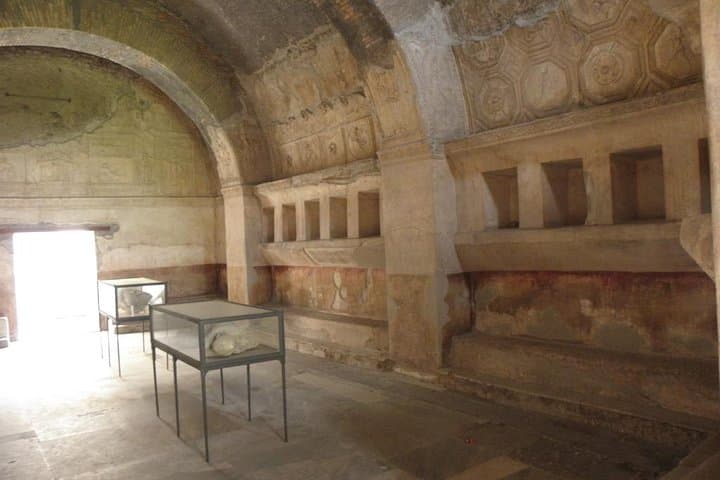 Pompeii ruins