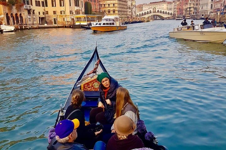 Private Gondola Ride: Explore Venice with a Local Guide