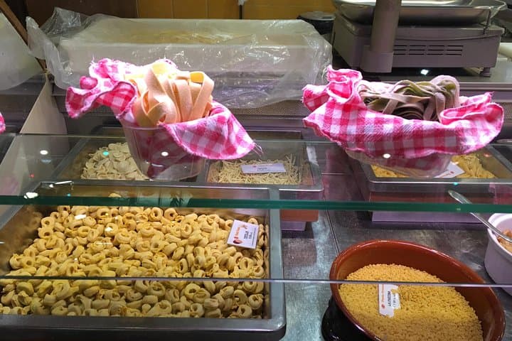 Florence Street Food and Sightseeing Tour with a Professional Tour Guide
