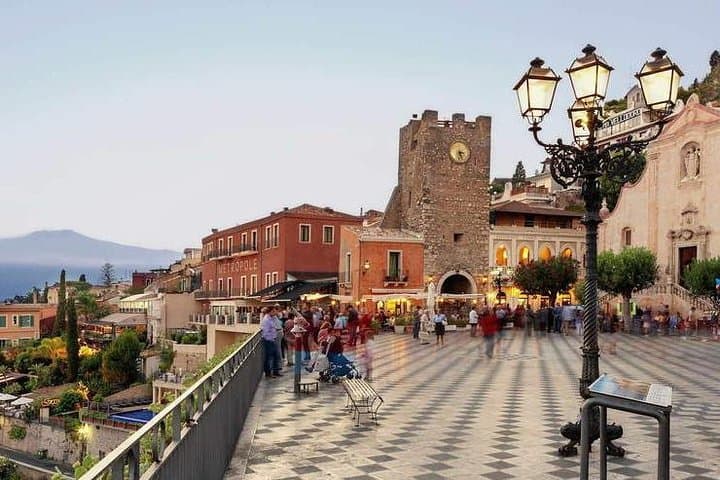 Private tour of Taormina and Castelmola