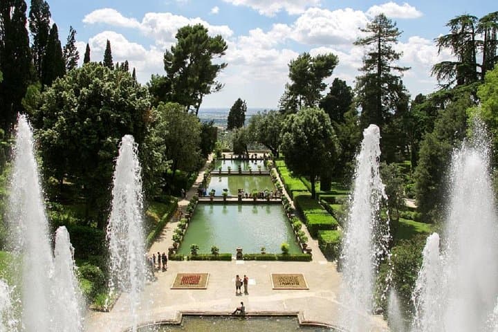 Tivoli from Rome: Hadrian's Villa and Villa d'Este, Half Day Tour