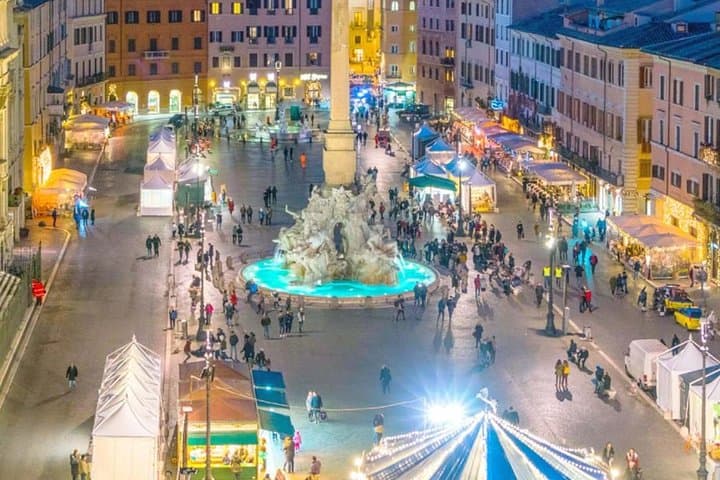 Christmas Walking Tour in Rome