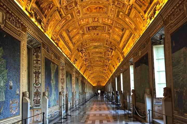 The Gallery of Maps