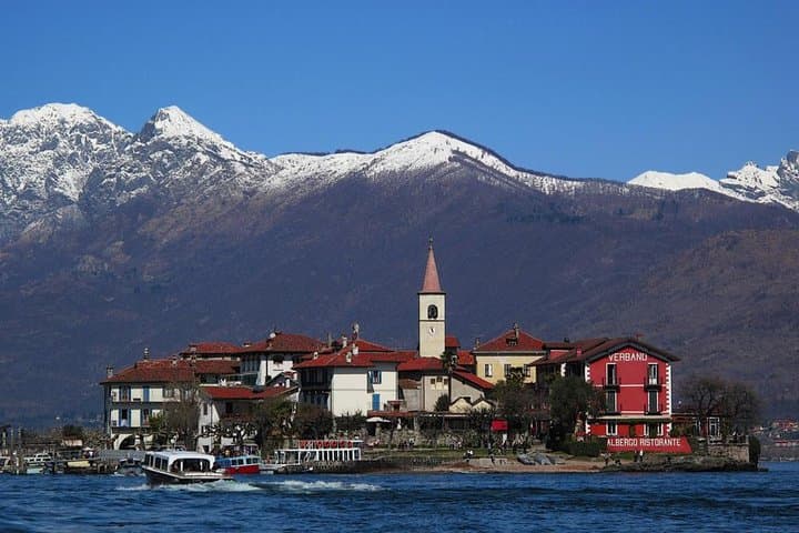 Isola dei Pescatori from the Lake