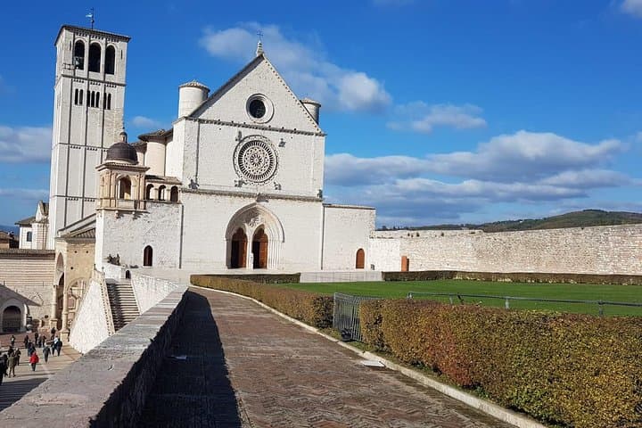 Assisi and Orvieto from Rome: an Epic Day Tour in Umbria