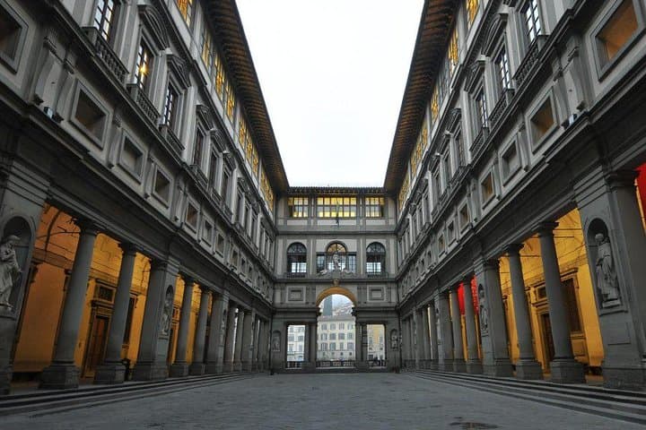 Uffizi Gallery Early Morning Entry - Guided Small Group Tour