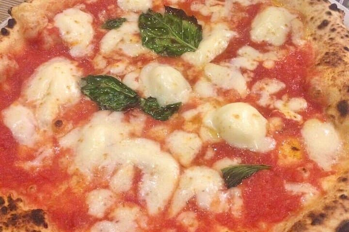 Rome: Pizza Cooking Class combined with Guided Sightseeing
