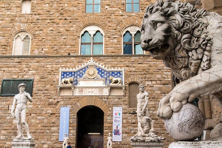 ENTRANCE OF PALAZZO VECCHIO