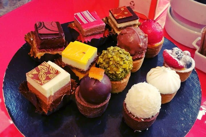 Milan: Sweet Delights Patisserie Tour by Do Eat Better