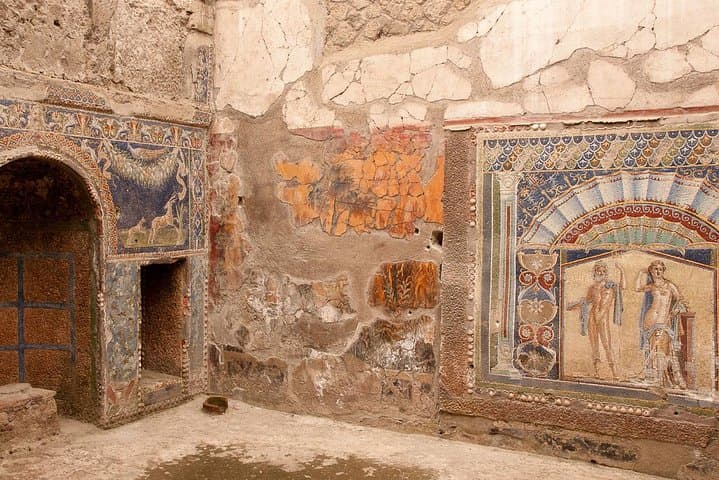 Pompeii and Positano Private Tour from your Hotel in Rome