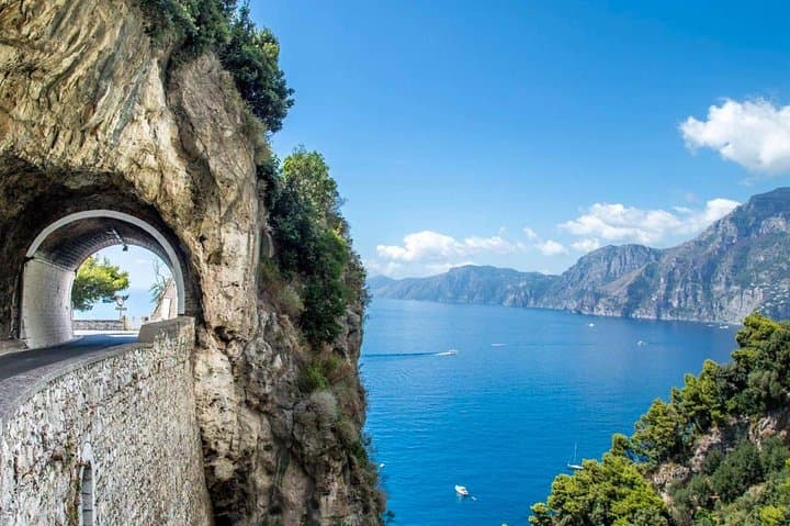 Pompeii and Positano Private Tour from your Hotel in Rome