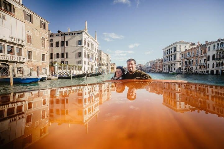 Grand Canal Boat Private Tour: Murano and Burano