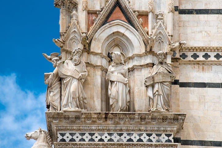 Siena and San Gimignano Private Tour from Your Hotel in Rome