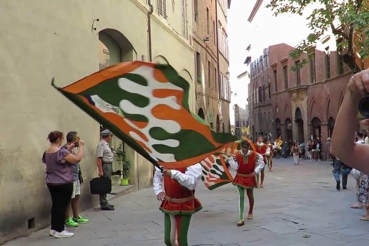 Siena and San Gimignano Private Tour from Your Hotel in Rome