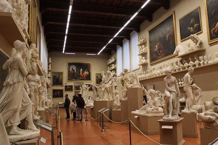 Small-group Accademia tour with access to David