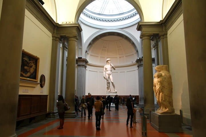Accademia (David)