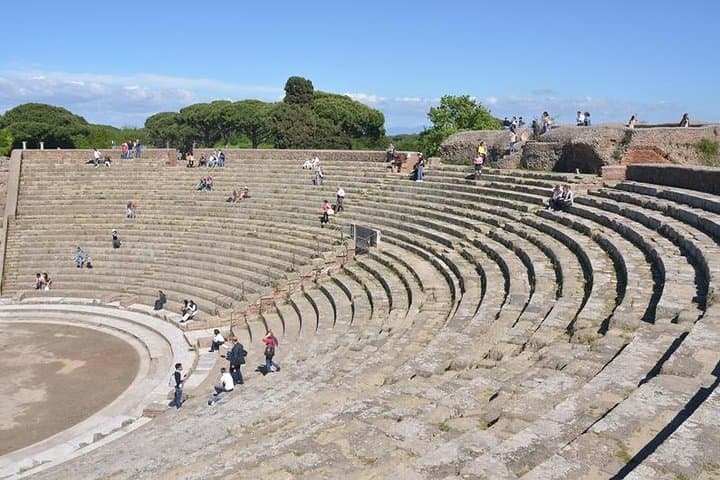 Daily life in Ostia Antica (private tour)