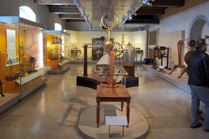 Small-group Guided tour of Galileo's Museum