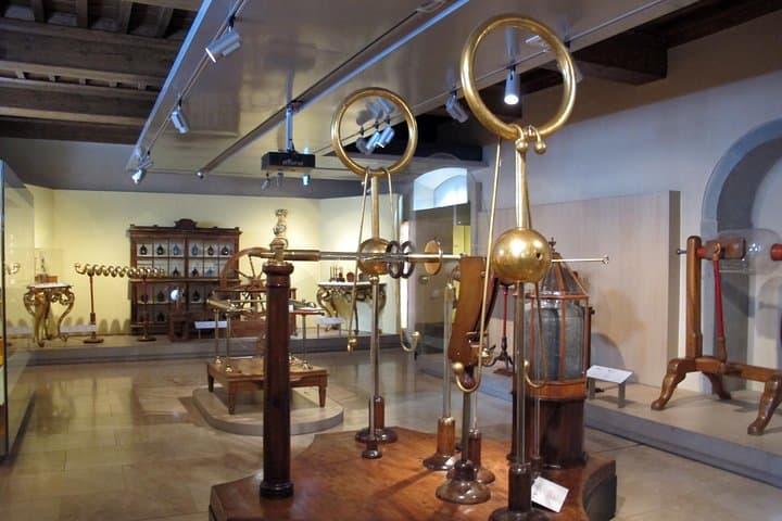 Small-group Guided tour of Galileo's Museum