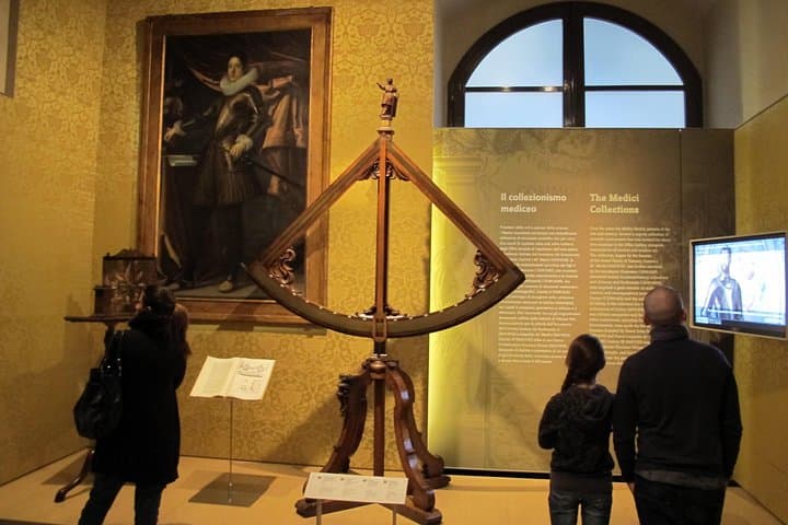 Small-group Guided tour of Galileo's Museum