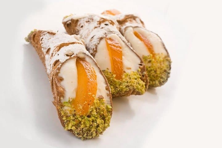 Sicilian Cannoli