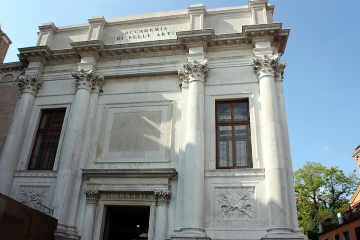 Private 2-hour Walking Tour of Accademia Gallery in Venice with private guide