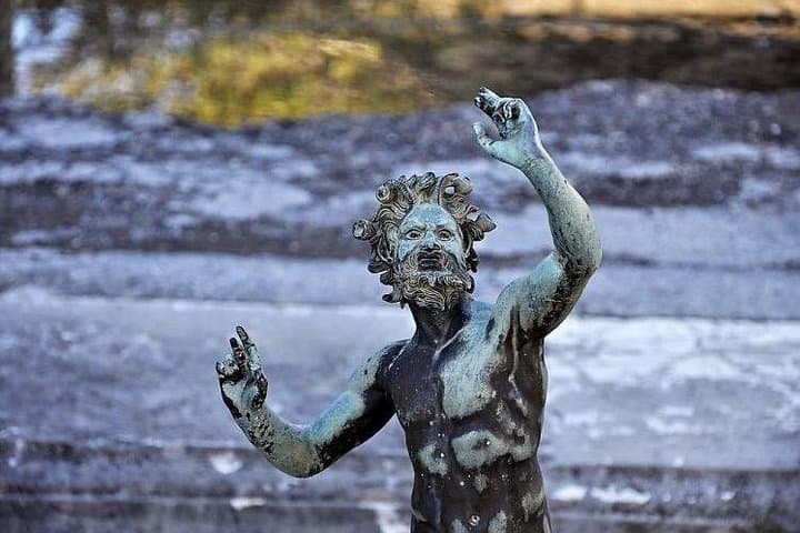 Pompeii: Guided Small Group Tour Max 6 People with Private Option