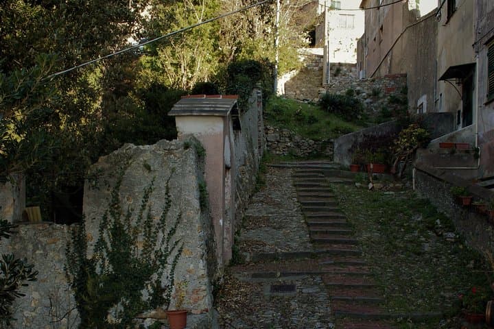 Panoramic Tour across the "creuze" with a storyteller