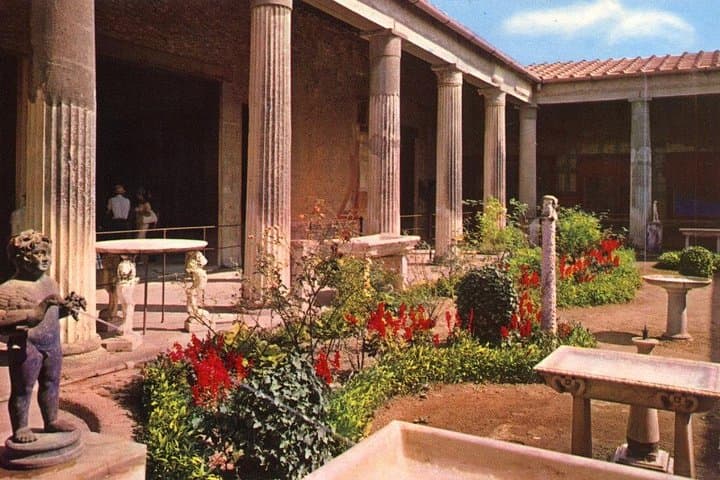 Pompeii domus