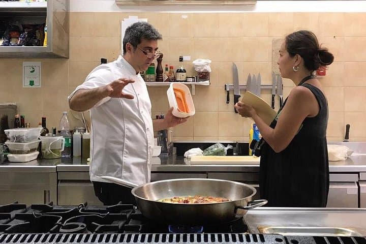 Visit of the Ortigia market and cooking class of typical dishes