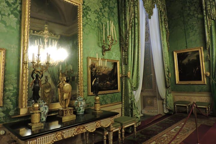 Pitti Palace and Boboli Gardens Private Tour