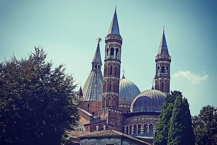 Padua City Sightseeing Walking Tour of Must-See-Sites with Local Guide