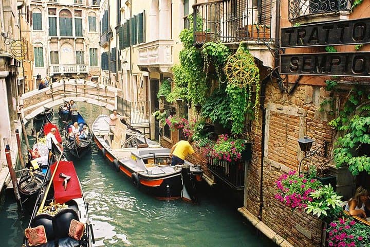 Venice Day Trip from Milan with Guided City Tour