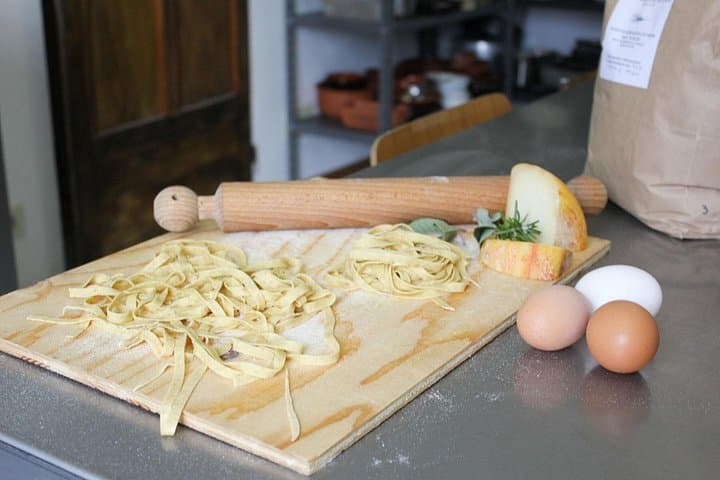 Pasta Class in Bologna in a 15th-Century Estate Home with Chiara