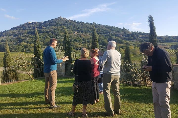 Daniele explaining Brunello!