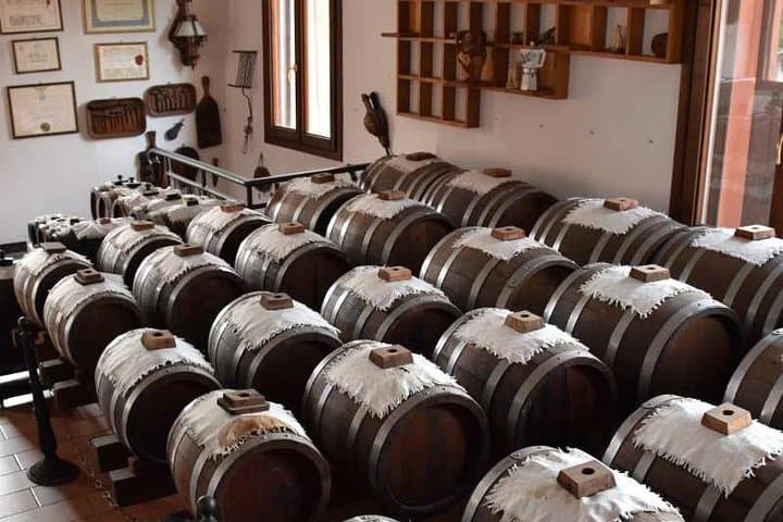 Traditional balsamic vinegar ageing