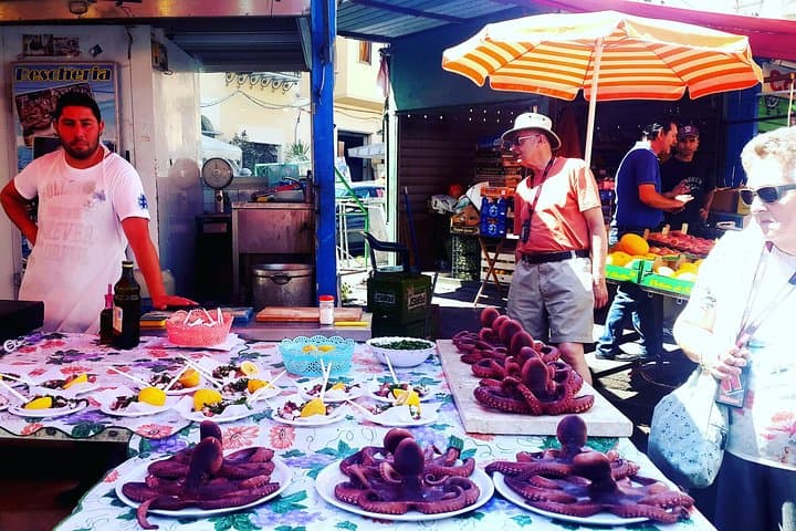 A walk among the monuments and markets of Palermo