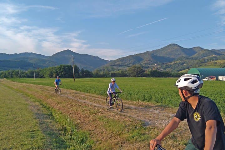 Explore the Tuscan countryside