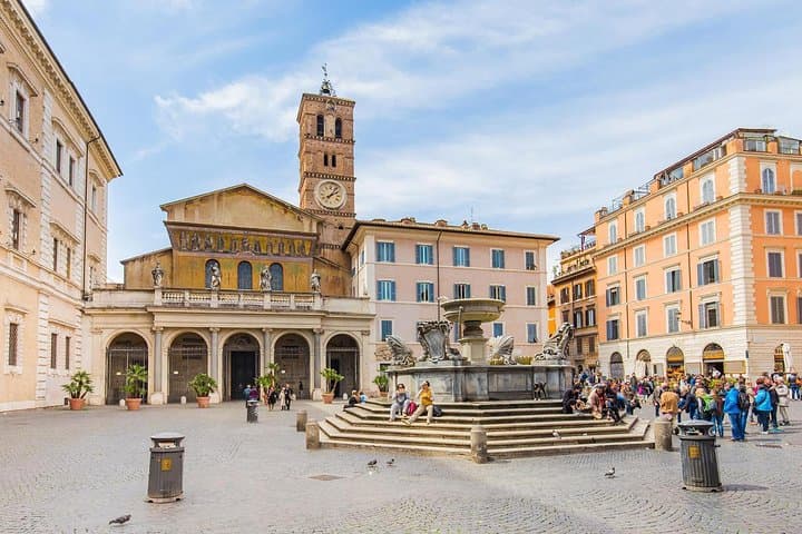 Piazza di Santa Maria in Trastevere