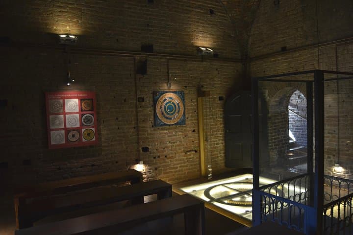 Quadrant Room