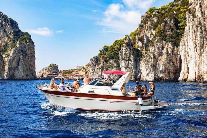 Sorrento: Small Group Boat Day Excursion to the Amalfi Coast