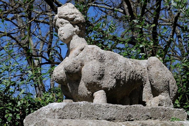 The spectacular dying city Civita di Bagnoregio&the Monster Park