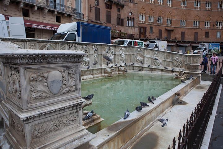 Siena and San Gimignano Day Tour from Rome